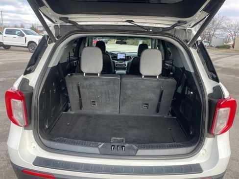Used 2023 Ford Explorer XLT w/ Equipment Group 202A image 62
