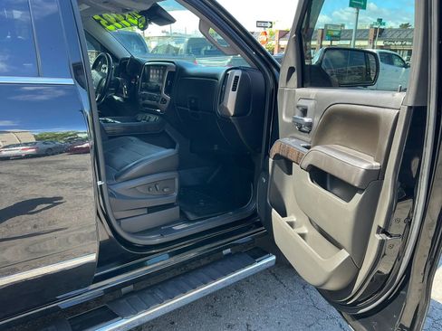 Used 2016 GMC Sierra 1500 Denali w/ Enhanced Driver Alert Package AWD/4WD image 10