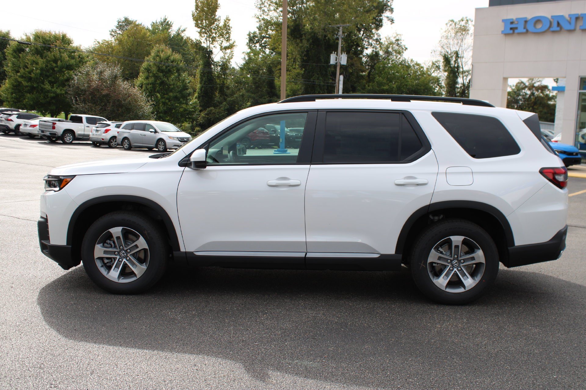 New 2026 Honda Pilot EX-L image 9