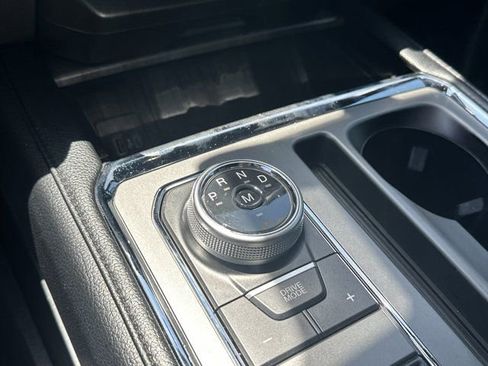 Used 2020 Ford Expedition XLT w/ Equipment Group 202A RWD image 33