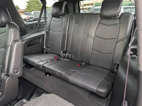 Used 2017 Cadillac Escalade ESV Platinum AWD/4WD image 13