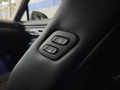 Used 2022 Genesis GV70 2.5T w/ Select Package image 15