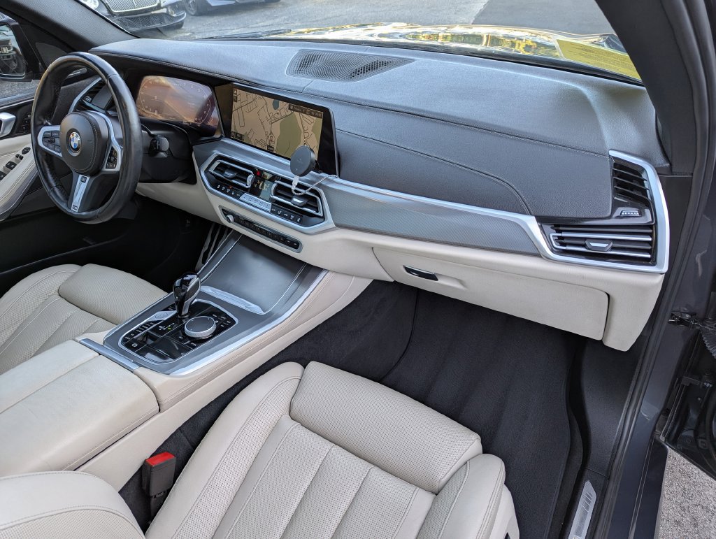 Used 2022 BMW X5 M50i AWD/4WD image 33