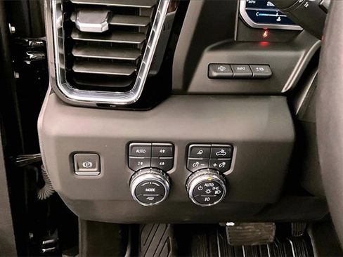 Used 2023 GMC Sierra 1500 Denali Ultimate image 30