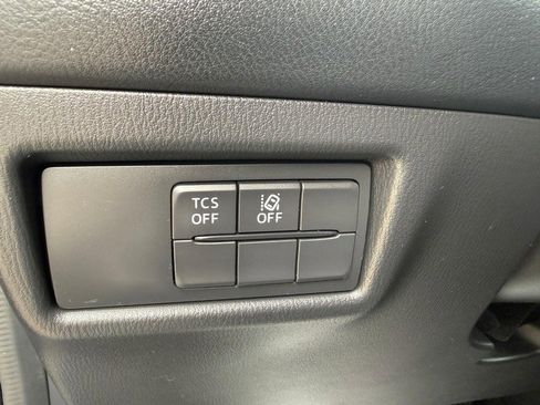 Used 2018 MAZDA CX-5 Touring image 18