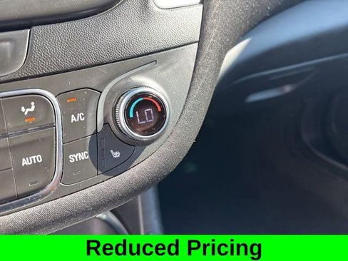 Used 2024 Chevrolet Malibu LT image 25