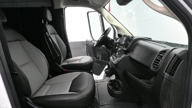 Used 2026 RAM ProMaster 2500 w/ Convenience Group FWD image 11