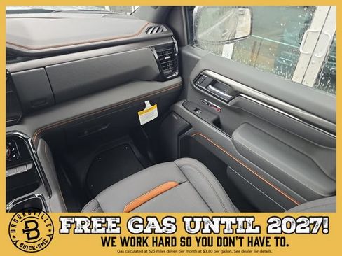 New 2026 GMC Sierra 1500 AT4 w/ Technology Package AWD/4WD image 14