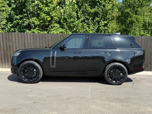 New 2026 Land Rover Range Rover SE AWD/4WD image 2