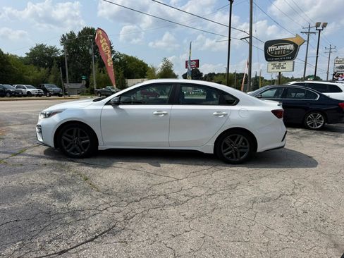 Used 2021 Kia Forte GT-Line FWD image 2