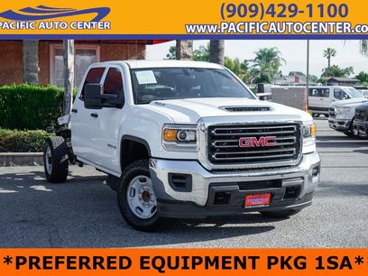 Used 2018 GMC Sierra 2500 2WD Crew Cab w/ Sierra Convenience Package