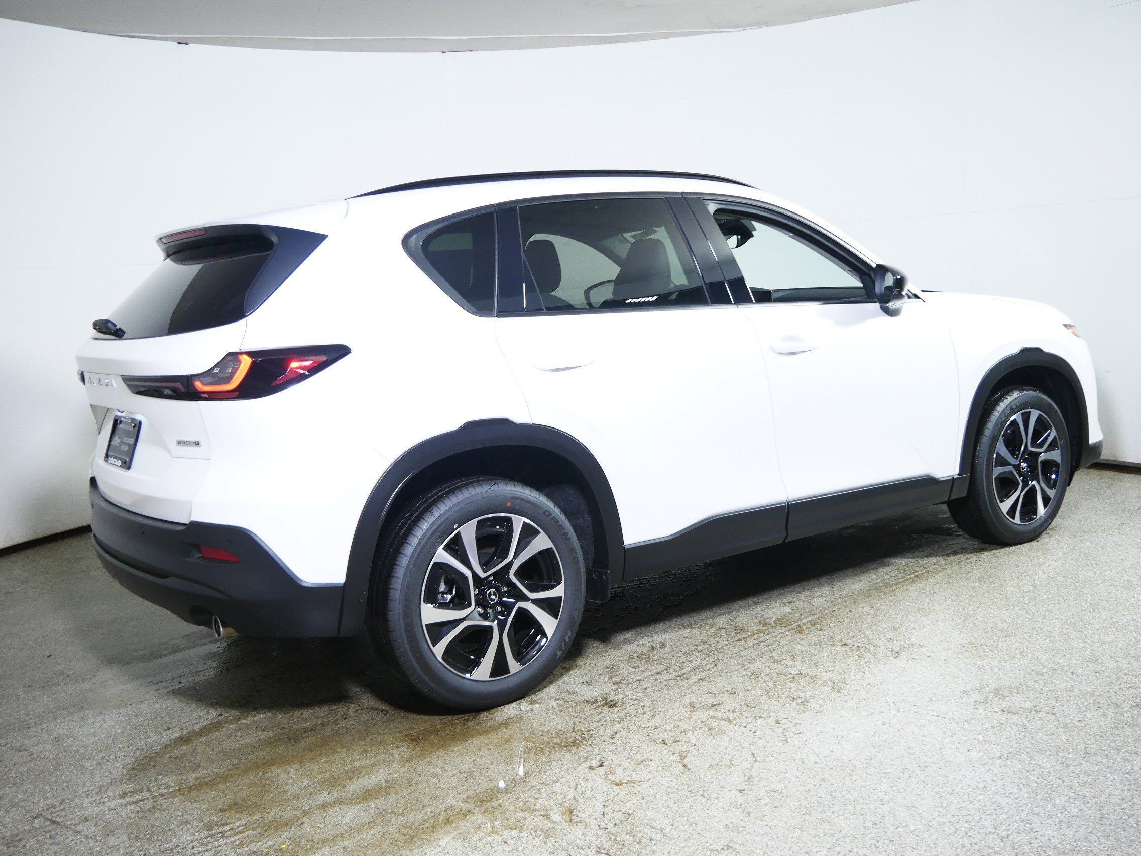 New 2026 MAZDA CX-5 Preferred AWD/4WD image 2