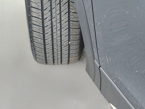 Used 2025 Volkswagen Tiguan S FWD image 39
