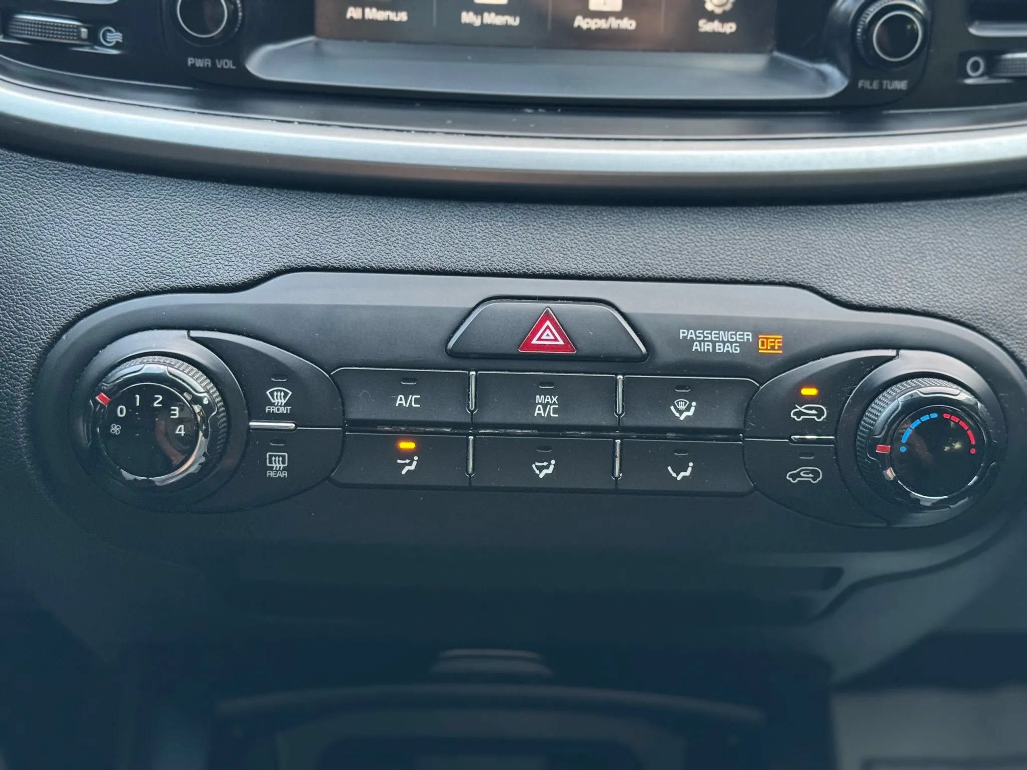 Used 2019 Kia Sorento L FWD image 20