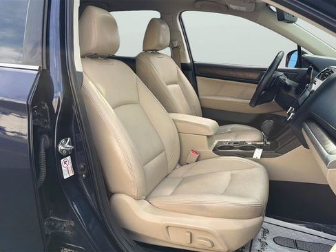 Used 2018 Subaru Outback 2.5i Limited AWD/4WD image 14