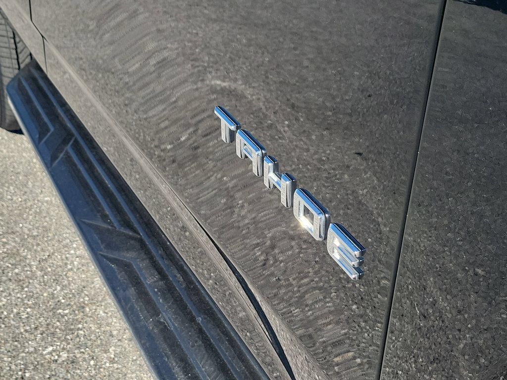 Used 2023 Chevrolet Tahoe Premier AWD/4WD image 8