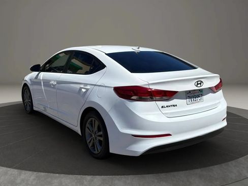 Used 2017 Hyundai Elantra SE w/ SE A/T Tech Package 03 FWD image 8
