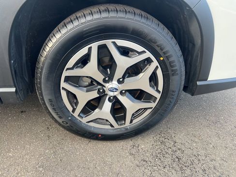 Used 2023 Subaru Forester Premium image 53