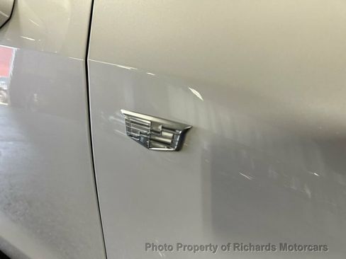 Used 2025 Cadillac XT4 Sport AWD/4WD image 9