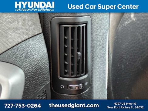 Used 2016 Hyundai Santa Fe Sport w/ Option Group 02 FWD image 16