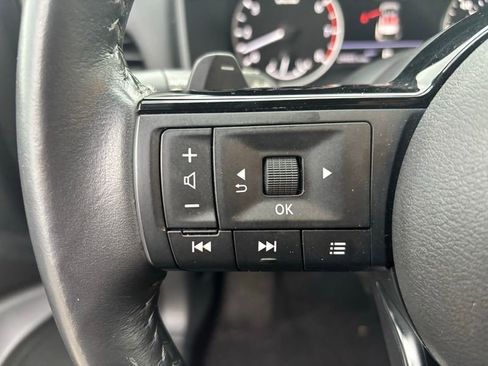 Used 2023 Nissan Rogue SL w/ SL Premium Package image 10