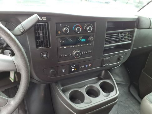 Used 2025 GMC Savana 2500 w/ Driver Convenience Package RWD image 17