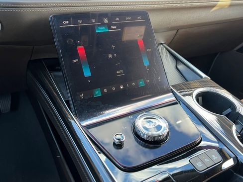 Certified 2025 Cadillac Escalade Premium Luxury w/ Touring Package image 38