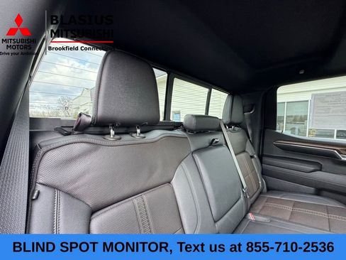 Used 2023 Chevrolet Silverado 1500 High Country w/ Z71 Off-Road Package image 13