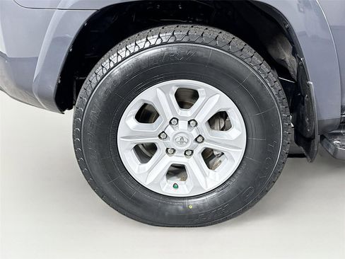Used 2024 Toyota 4Runner SR5 Premium AWD/4WD image 43
