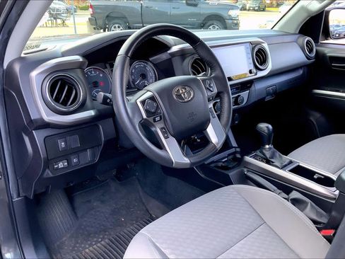 Used 2022 Toyota Tacoma SR5 image 17