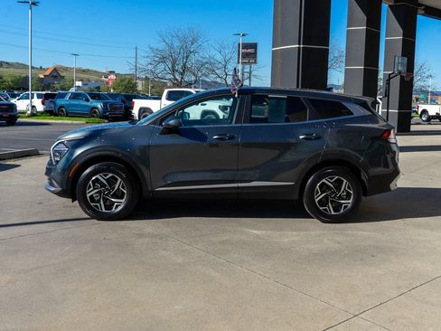 Certified 2025 Kia Sportage LX AWD/4WD image 4
