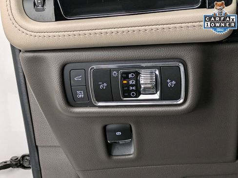 Used 2023 Lincoln Nautilus Reserve w/ Equipment Group 201A AWD/4WD image 21
