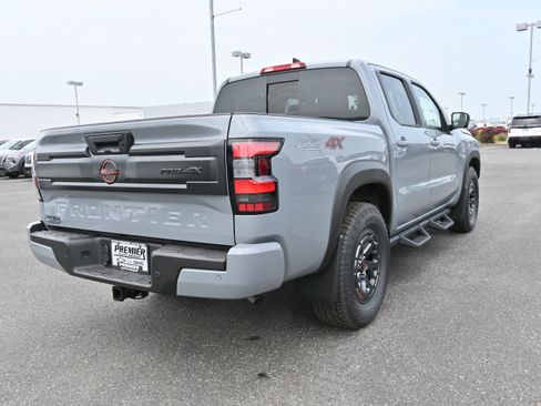New 2025 Nissan Frontier PRO-4X w/ Pro Premium Package image 8