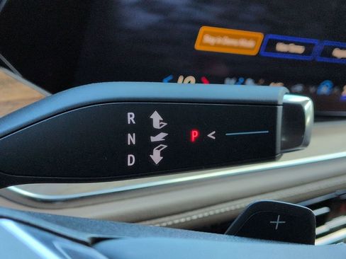 New 2026 Chevrolet Suburban High Country image 15