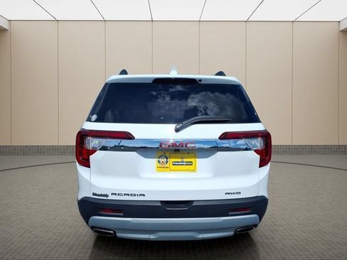 Used 2023 GMC Acadia SLT AWD/4WD image 10