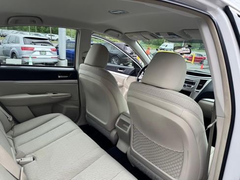 Used 2010 Subaru Legacy 2.5i AWD/4WD image 12