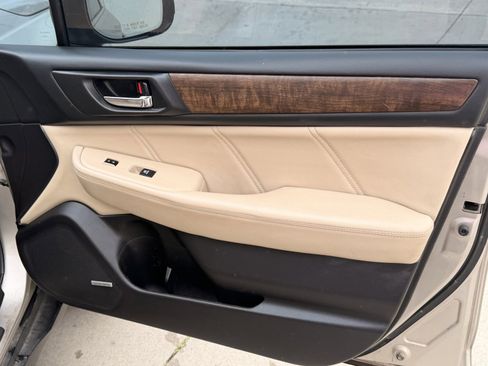 Used 2018 Subaru Outback 2.5i Limited AWD/4WD image 30