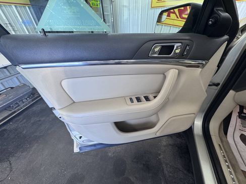 Used 2011 Lincoln MKS w/ 101A Rapid Spec Order Code FWD image 13