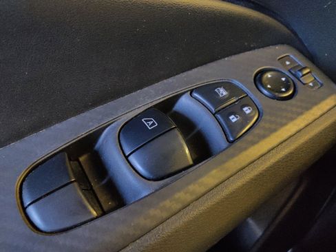 Used 2024 Nissan Altima 2.5 S FWD image 27