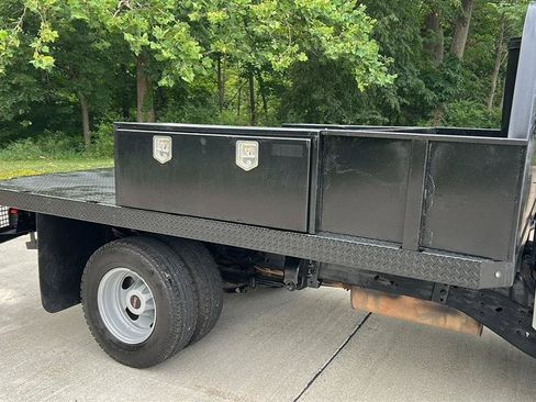 Used 2017 GMC Sierra 3500 4x4 Regular Cab w/ Sierra Convenience Package image 8