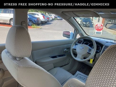 Used 2008 Nissan Versa SL w/ Convenience Pkg image 30