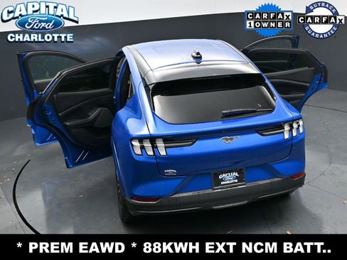 Used 2025 Ford Mustang Mach-E Premium AWD/4WD image 31