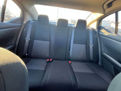 Used 2025 Nissan Sentra SV image 36