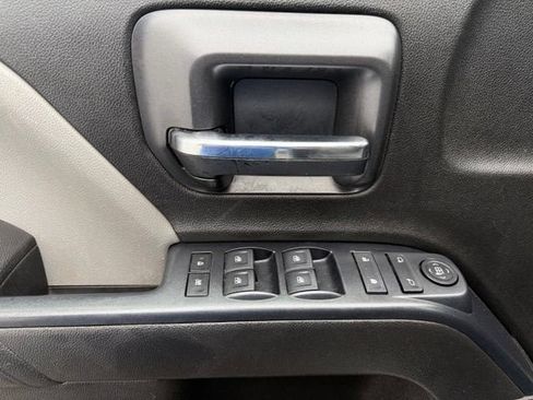 Used 2018 Chevrolet Silverado 1500 Custom RWD image 23