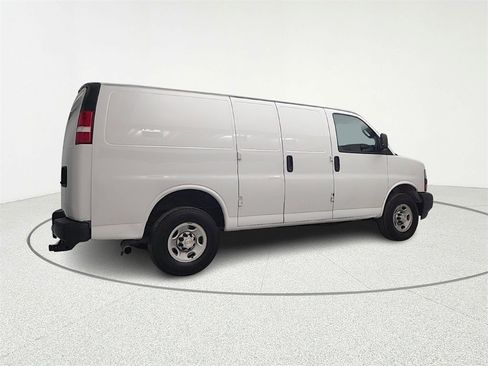Used 2021 Chevrolet Express 2500 w/ Driver Convenience Package image 8