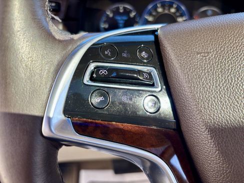 Used 2015 Cadillac Escalade ESV Premium image 28