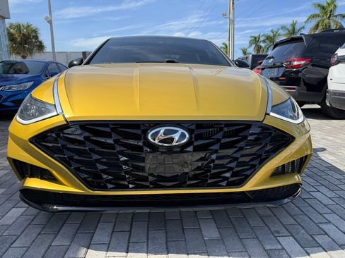 Used 2020 Hyundai Sonata SEL Plus w/ Tech Package image 2