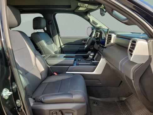 Certified 2025 Toyota Tundra Platinum AWD/4WD image 30