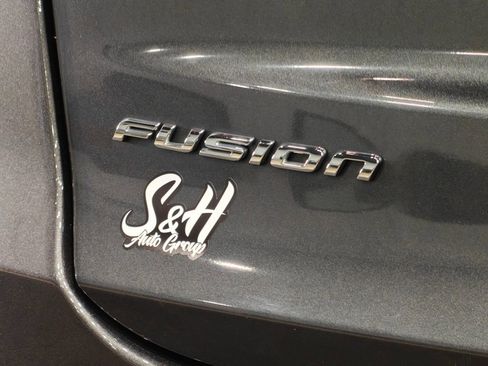 Used 2020 Ford Fusion SE image 45