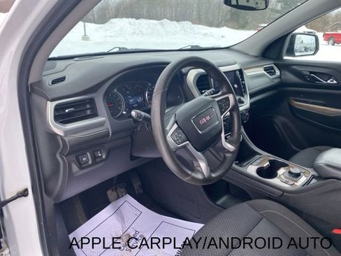 Used 2023 GMC Acadia SLE image 12